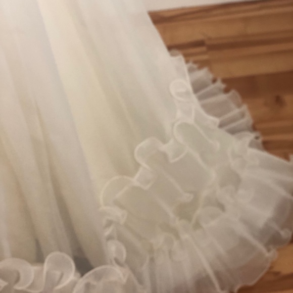 Vintage Ruffle up Princess Cut Bridal Originals Wedding Dress - Picture 11 of 16